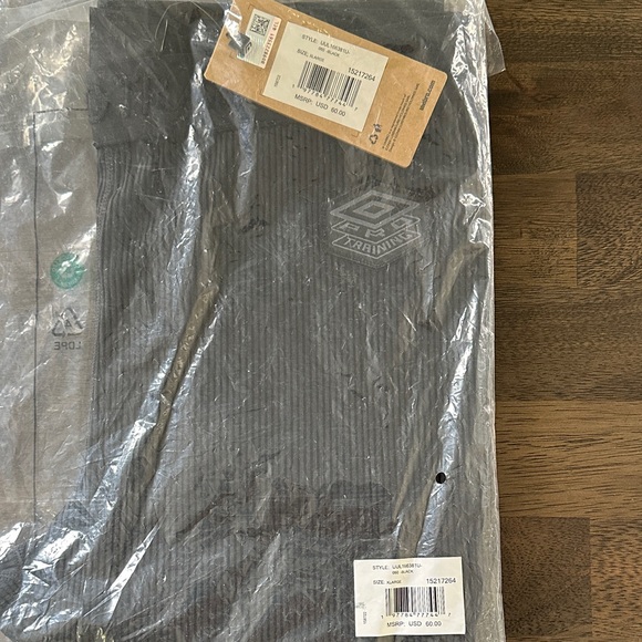 Black Umbro High-Waisted Leggings size XXL - Picture 2 of 4